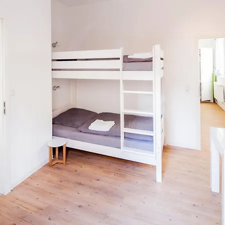 Apartment Secondhome Stuttgart: Connected Near Historic Esslingen Centre Esslingen am Neckar
