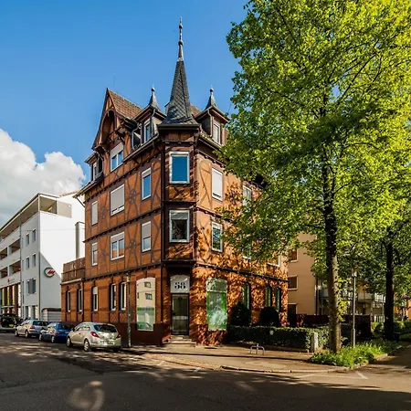 Secondhome Stuttgart: Connected Near Historic Esslingen Centre Apartment Esslingen am Neckar