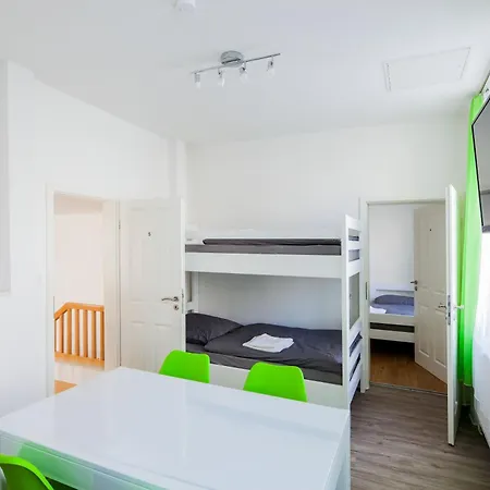 Apartment Secondhome Stuttgart: Connected Near Historic Esslingen Centre Esslingen am Neckar
