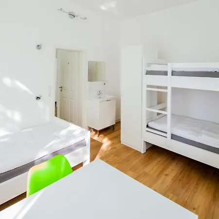 Secondhome Stuttgart - Moderne Grosse Nahe Der Hist Altstadt Von Esslingen An - Versch Groessen 8 - 11 - 19 Betten 아파트